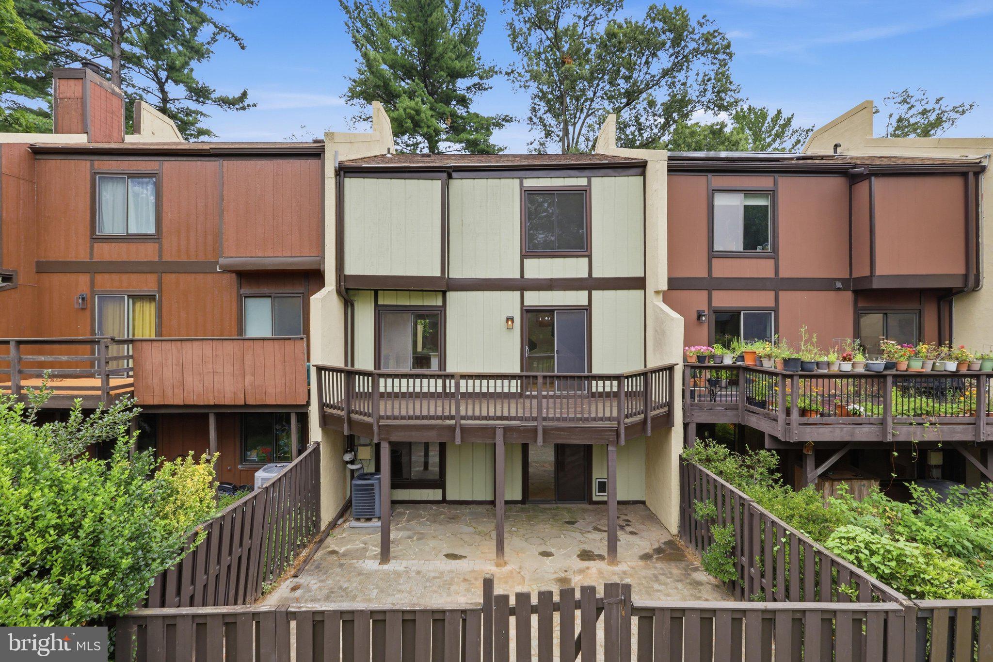 11092 Saffold Way Reston, VA 20190 - Photo 35 of 43 Gallery Image 35