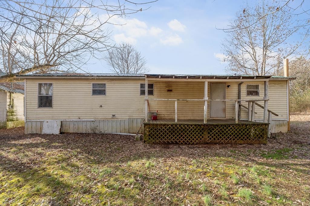 786 Quebeck Road Quebeck, TN 38579 - Photo 26 of 30 a front view of a house with a yard
