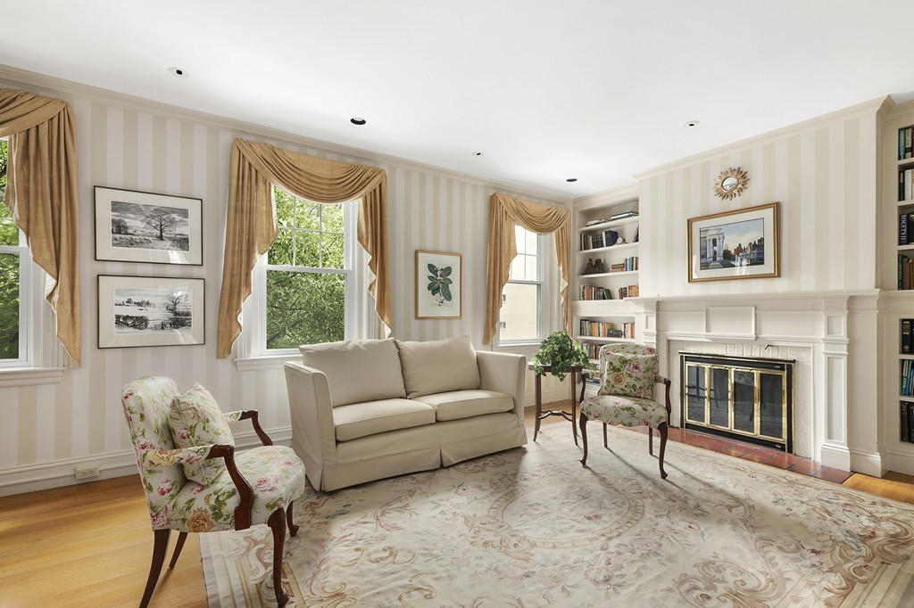 134 Sewall Avenue, Unit 2 Brookline, MA 02446 - Photo 3 of 11