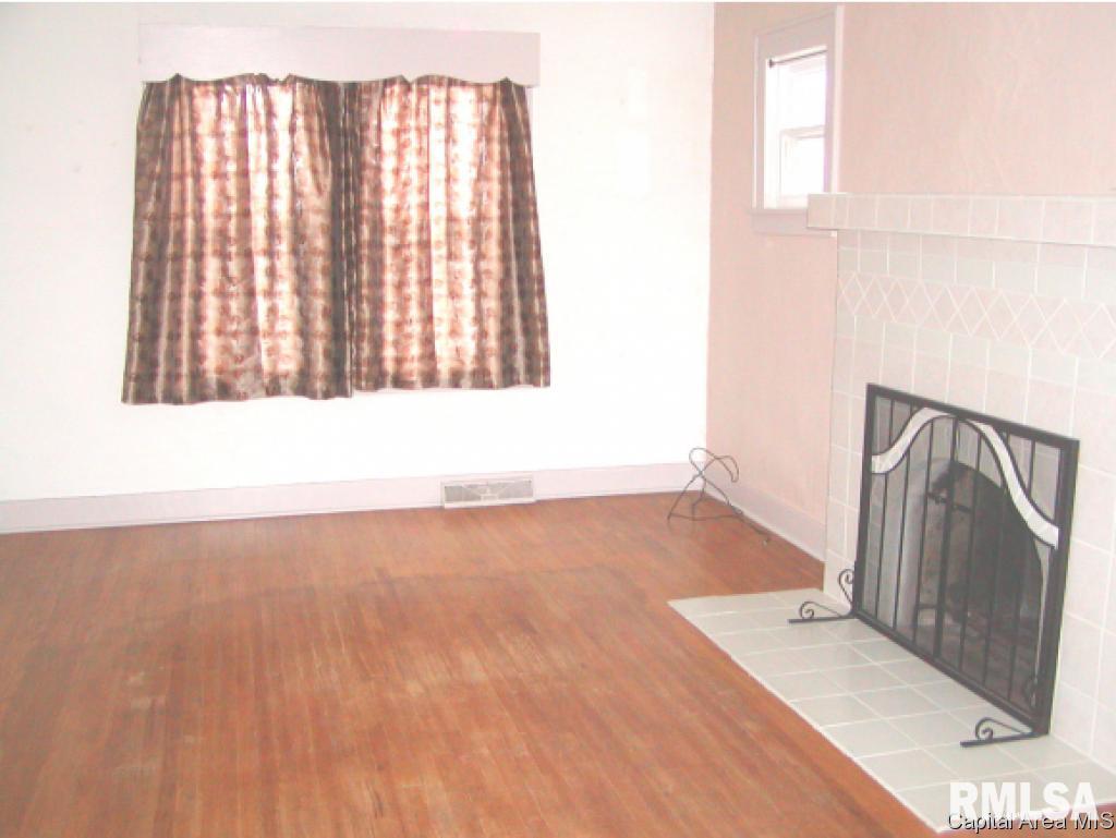 2108 North 8th Street Springfield, IL 62702 - Photo 3 of 22