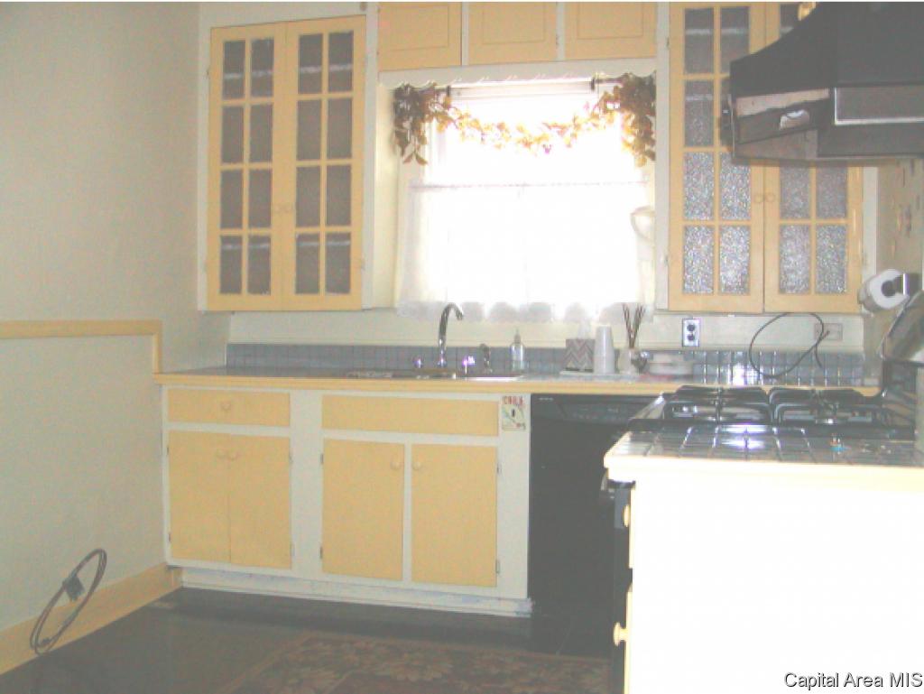 2108 North 8th Street Springfield, IL 62702 - Photo 7 of 22