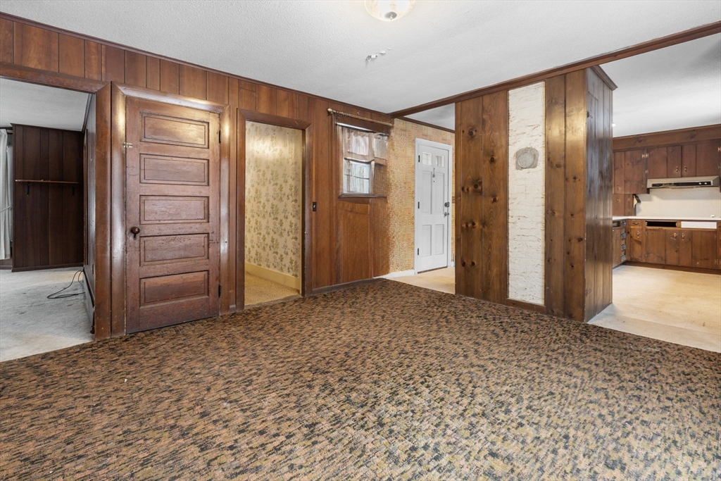 169 Nashua Road Pepperell, MA 01463 - Photo 8 of 31