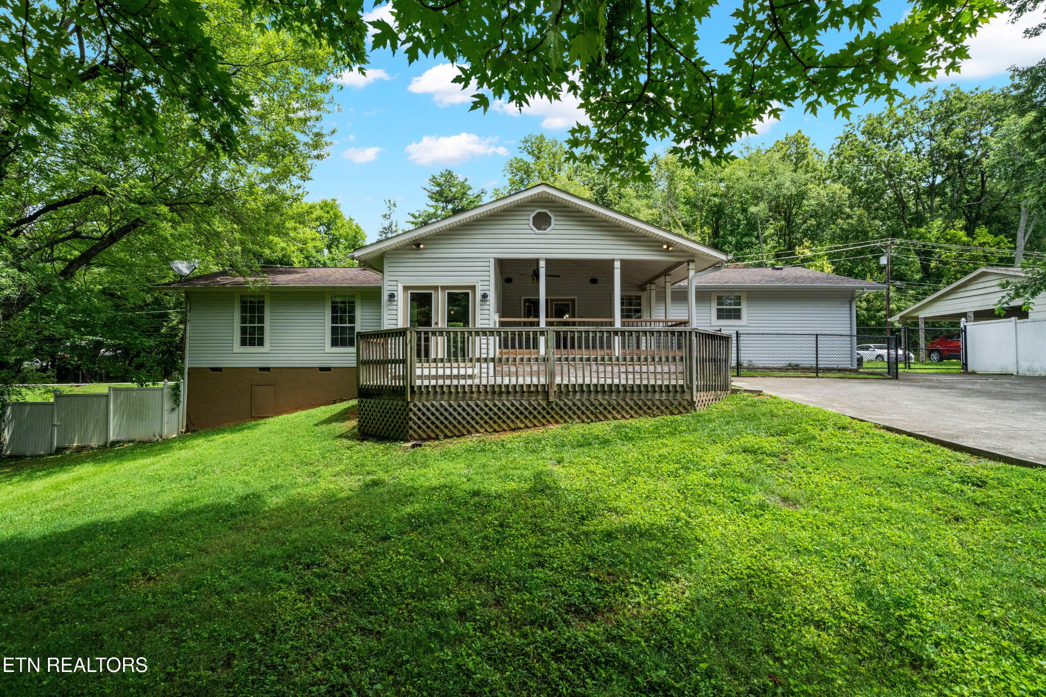 217 Wakefield Road Knoxville, TN 37922 - Photo 29 of 40 Gallery Image 29