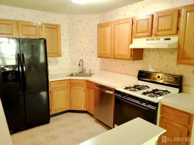 $2,800 | 81 Inverness Drive, Edison, NJ 08820