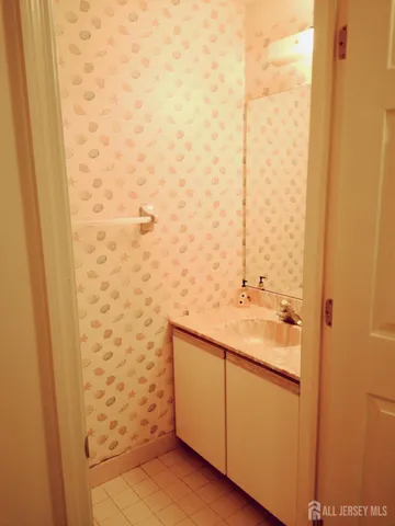 $2,800 | 81 Inverness Drive, Edison, NJ 08820