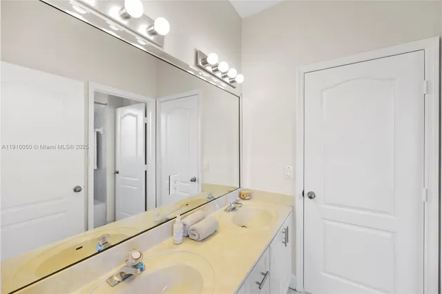 $1,195,000 | 7830 Northwest 161st Terrace, Miami Lakes, FL 33016