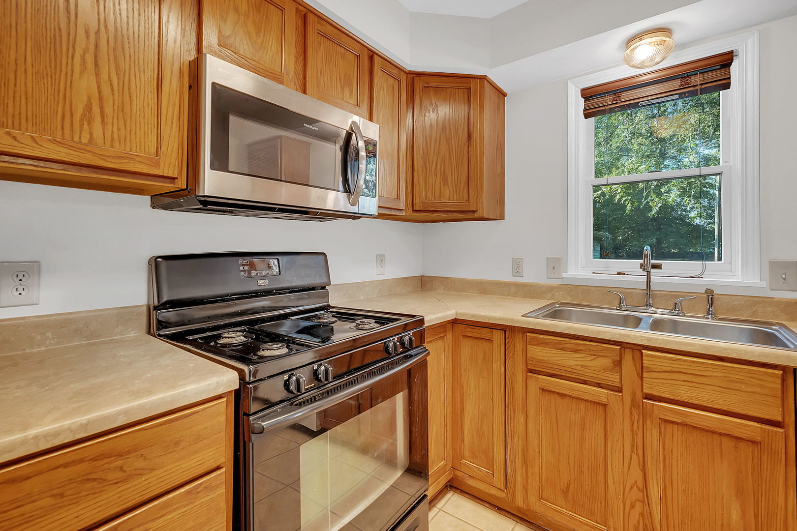 517 West Cermak Road Braidwood, IL 60408 - Photo 12 of 30 Gallery Image 12