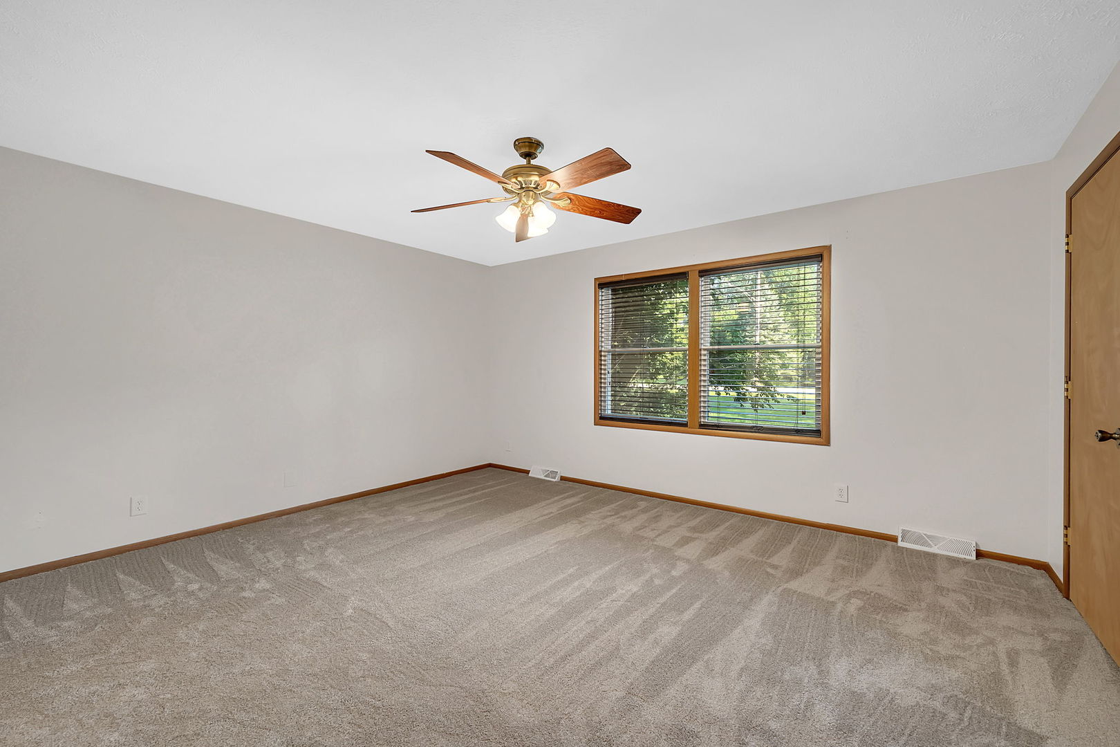 517 West Cermak Road Braidwood, IL 60408 - Photo 16 of 30 Gallery Image 16
