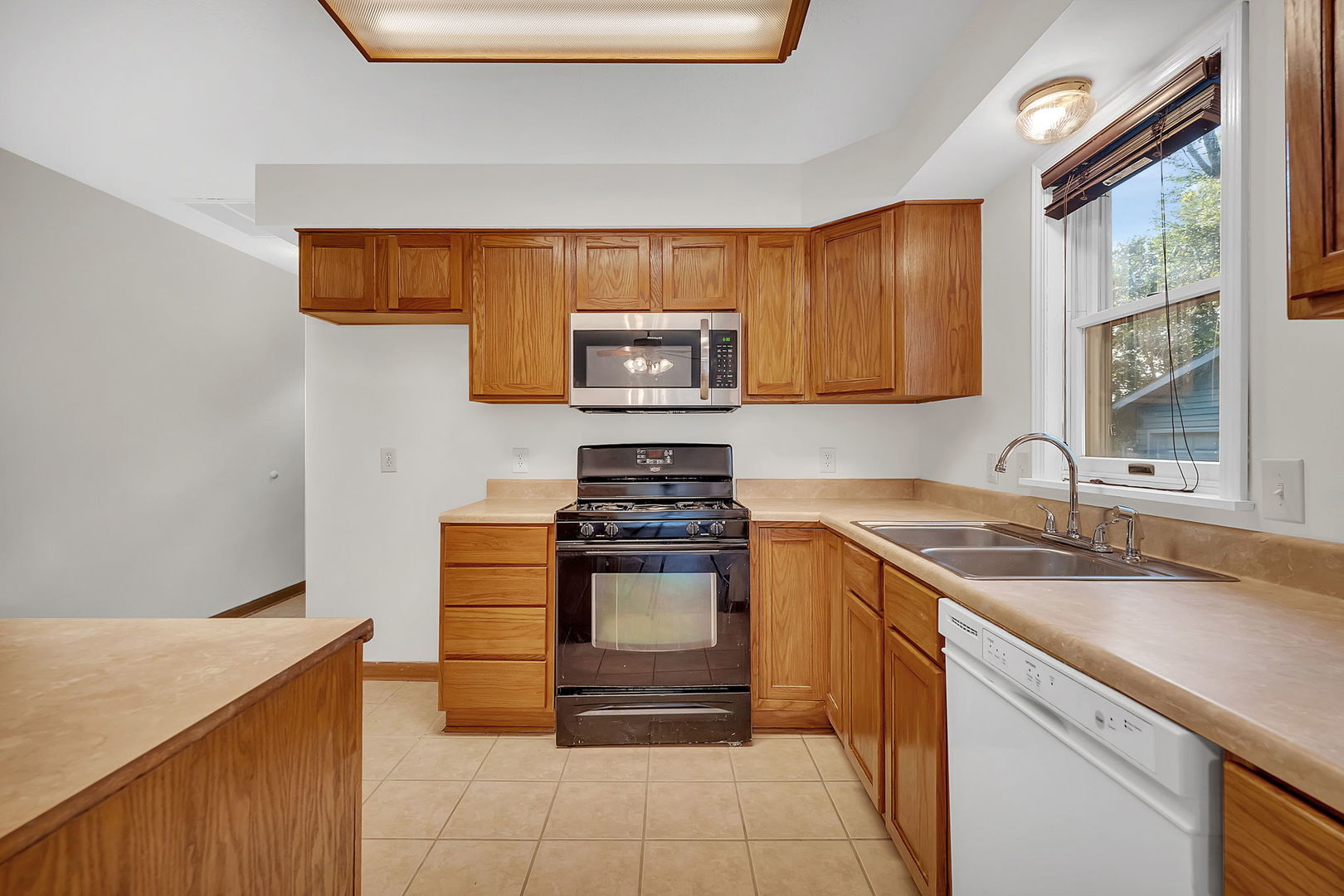 517 West Cermak Road Braidwood, IL 60408 - Photo 10 of 30 Gallery Image 10
