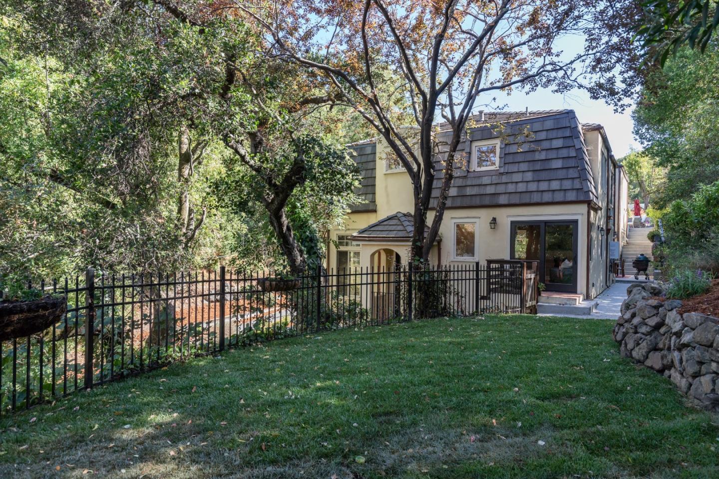 2202 Summit Drive Burlingame, CA 94010 - Photo 32 of 35