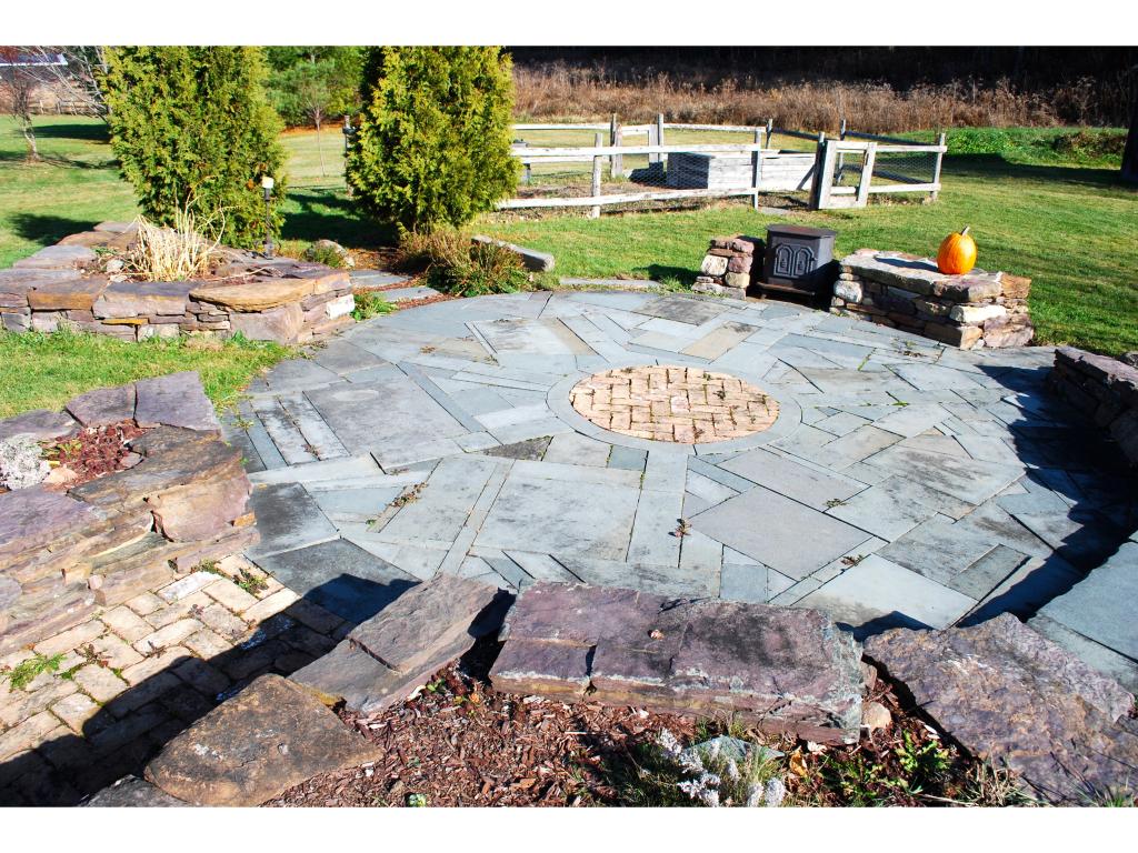 399 Monkton Road Charlotte, VT 05445 - Photo 18 of 25 Gallery Image 18
