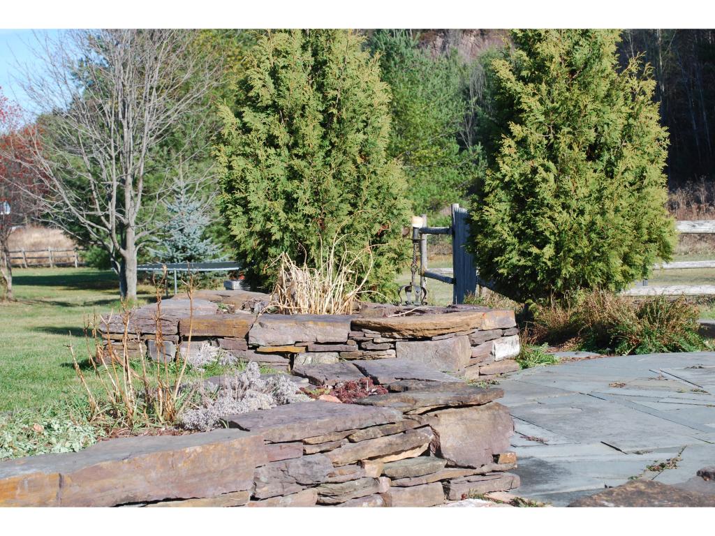 399 Monkton Road Charlotte, VT 05445 - Photo 19 of 25 Gallery Image 19