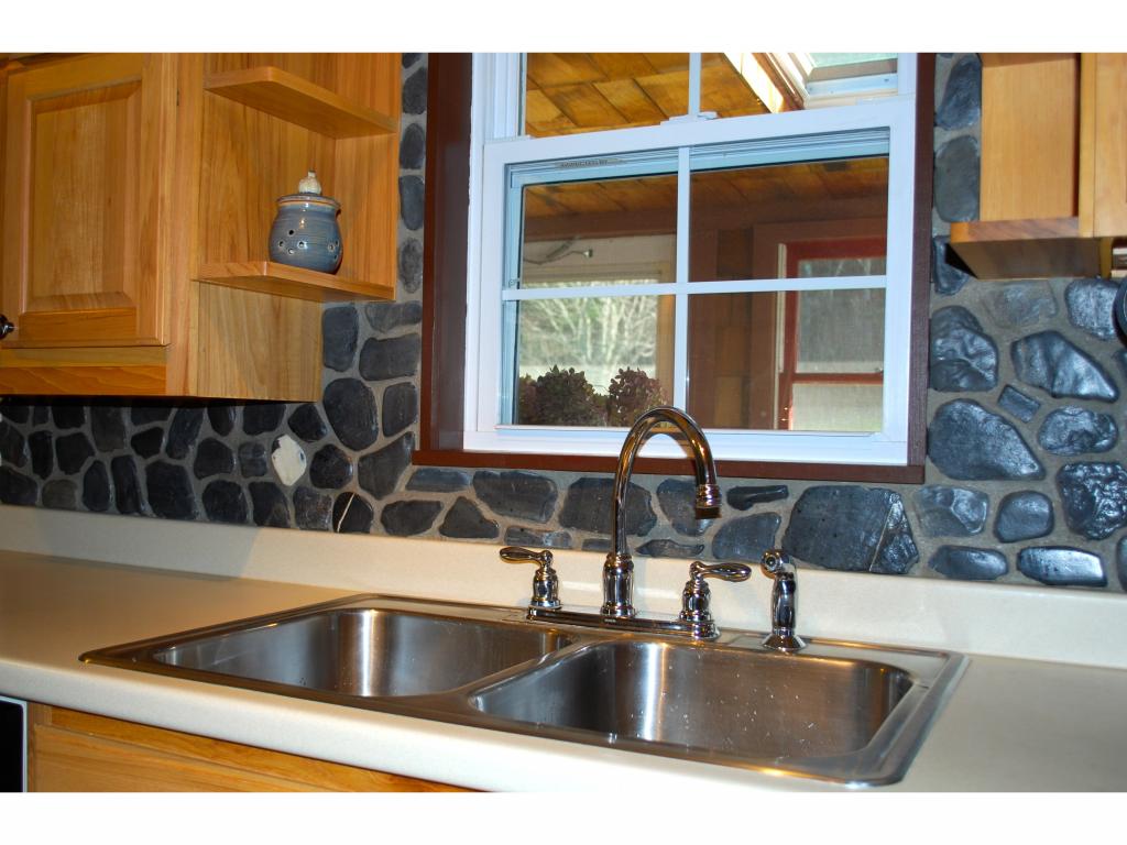 399 Monkton Road Charlotte, VT 05445 - Photo 7 of 25 Gallery Image 7