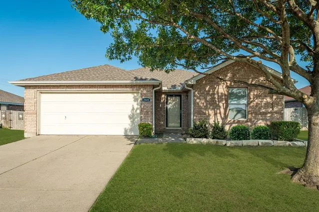 $275,000 | 2505 Thousand Oaks Drive, Anna, TX 75409