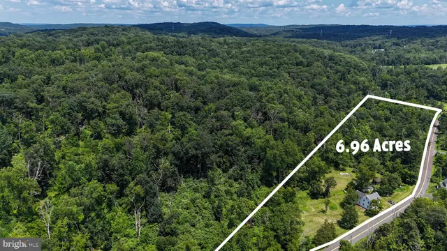 $290,000 | 2310 Rostkowski Road, Green Lane, PA 18054