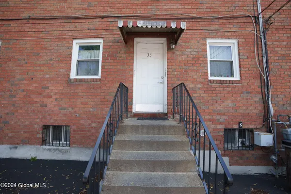 $1,500 | 35 McAlpin Street, Unit 6, Albany, NY 12209