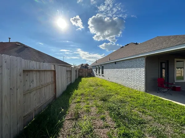 $2,400 | 7410 Hillside Arbor Drive, Katy, TX 77493