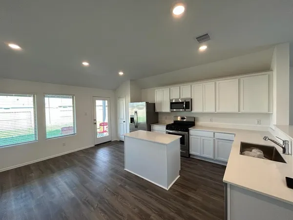 $2,400 | 7410 Hillside Arbor Drive, Katy, TX 77493