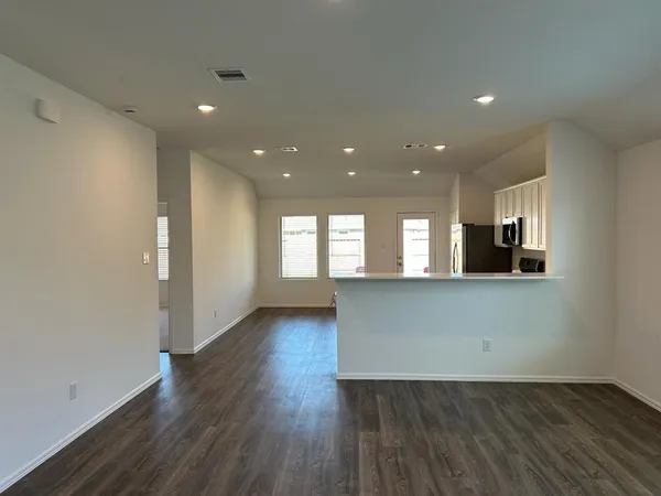 $2,400 | 7410 Hillside Arbor Drive, Katy, TX 77493
