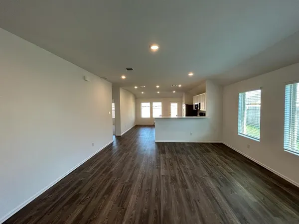 $2,400 | 7410 Hillside Arbor Drive, Katy, TX 77493