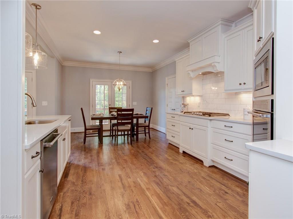 7701 Canter Court Oak Ridge, NC 27310 - Photo 5 of 30