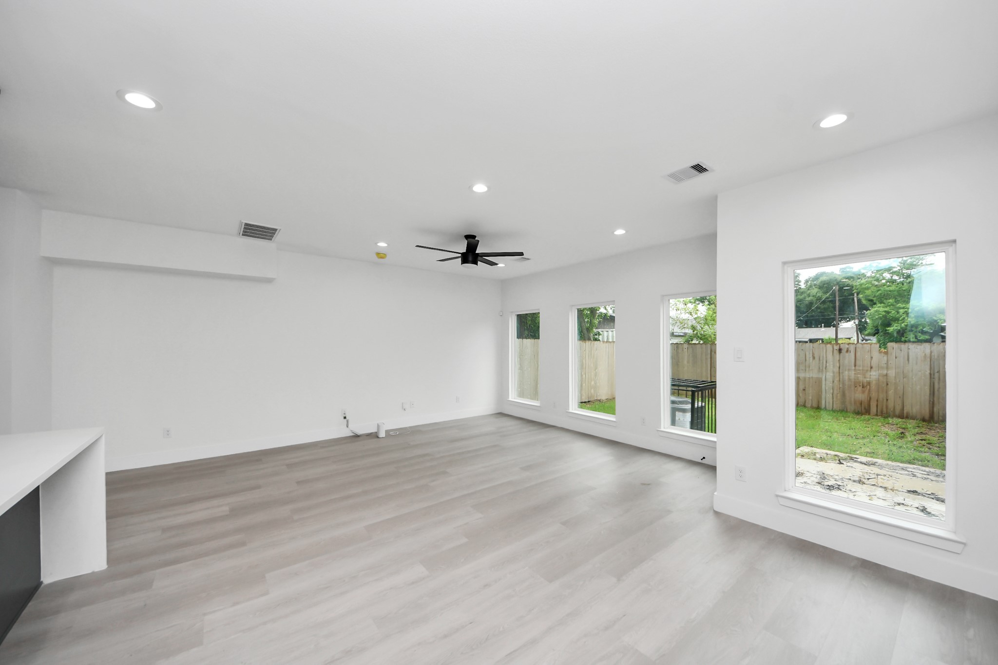 8218 Lawler Street Houston, TX 77051 - Photo 20 of 29