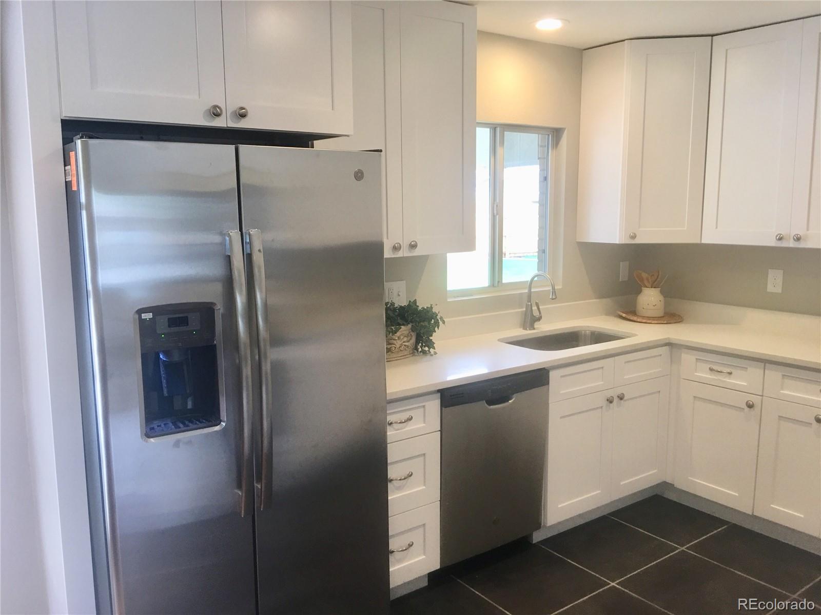 6572 Kipling Street Arvada, CO 80004 - Photo 10 of 30