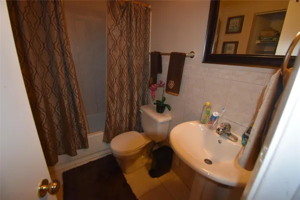 $530,000 | 6572 Bayfront Drive, Margate, FL 33063