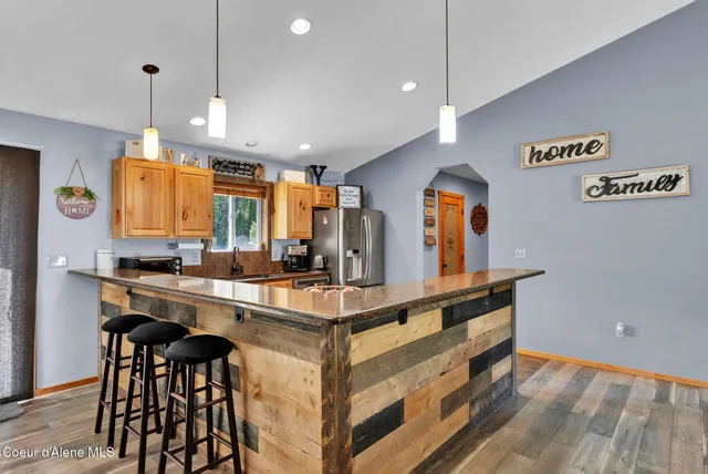 $1,025,000 | 181 Deer Meadow Lane, Blanchard, ID 83804