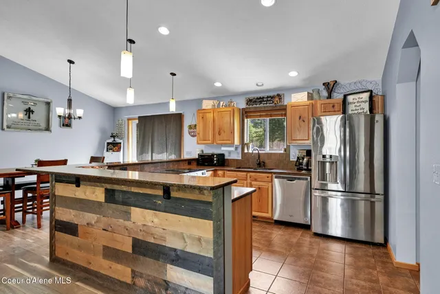 $1,025,000 | 181 Deer Meadow Lane, Blanchard, ID 83804