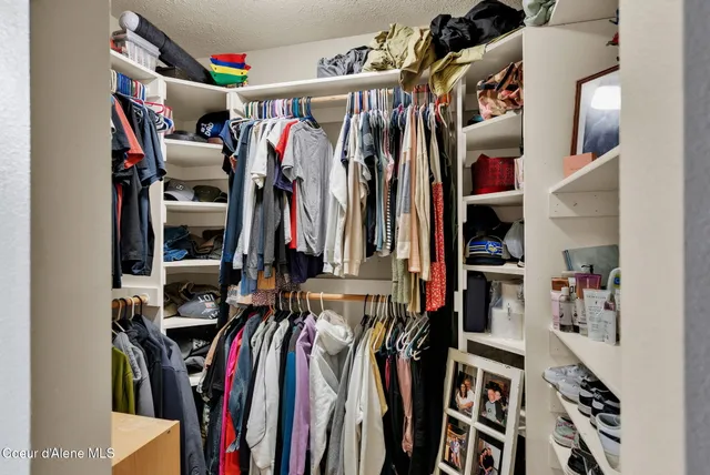 $1,025,000 | 181 Deer Meadow Lane, Blanchard, ID 83804