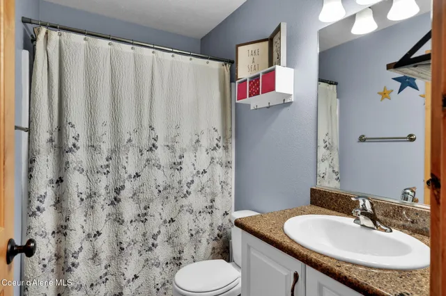 $1,025,000 | 181 Deer Meadow Lane, Blanchard, ID 83804