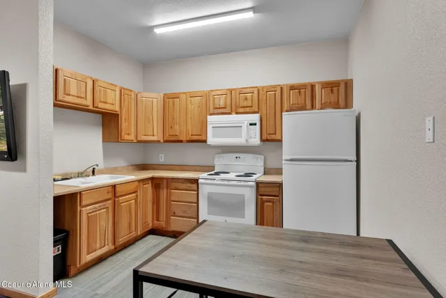 $1,025,000 | 181 Deer Meadow Lane, Blanchard, ID 83804