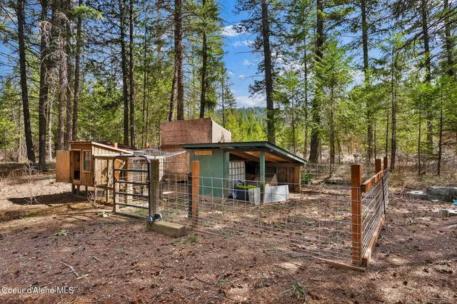 $1,025,000 | 181 Deer Meadow Lane, Blanchard, ID 83804