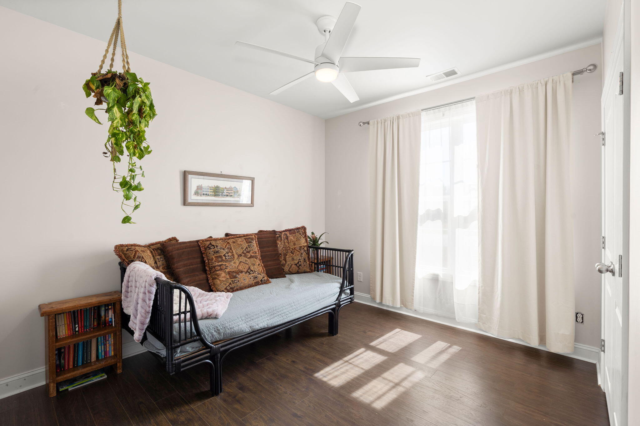 228 Shortmarsh Street Summerville, SC 29486 - Photo 6 of 56 5