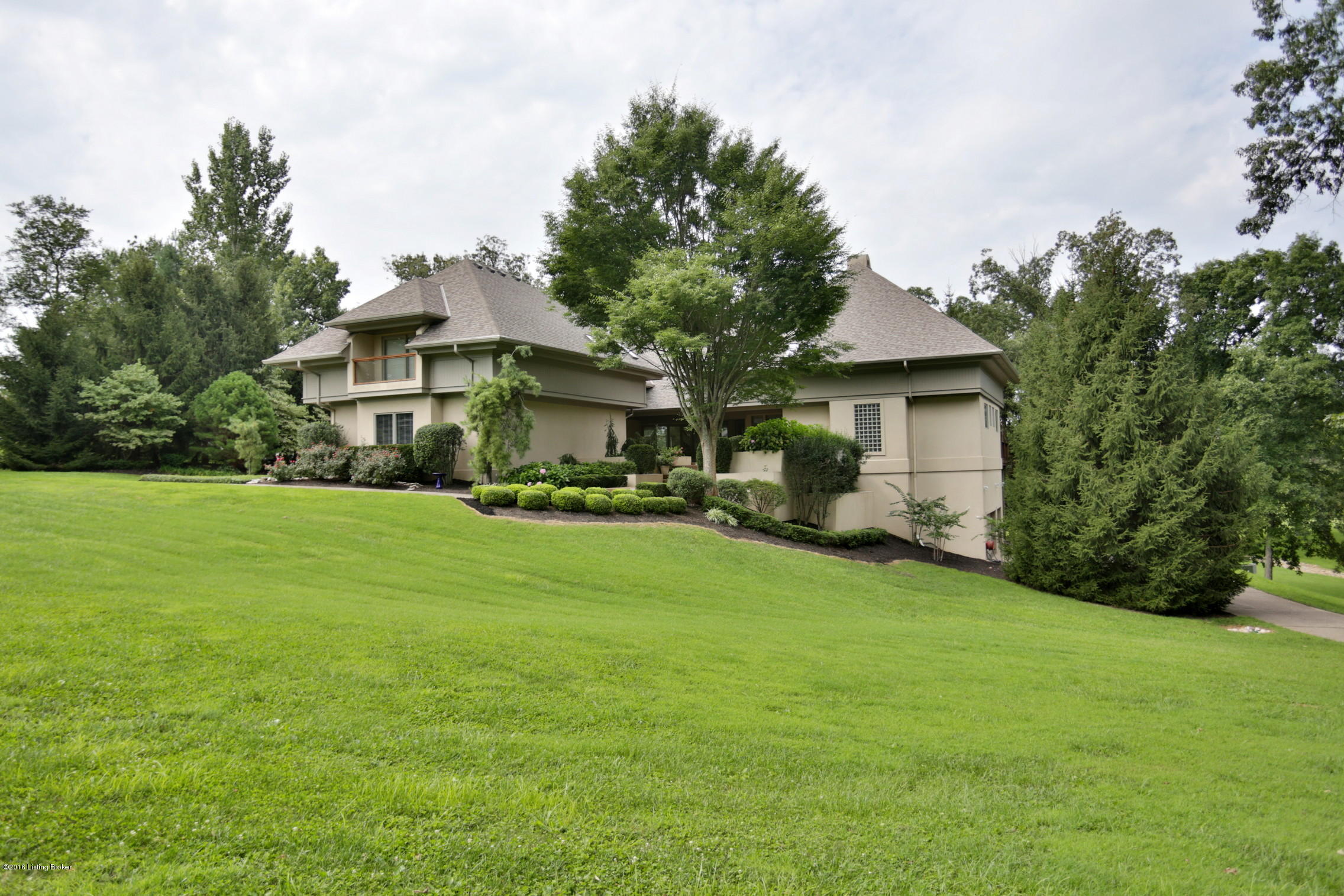 600 Bates Road Elizabethtown, KY 42701 - Photo 56 of 60 Drive way to car collectors garage