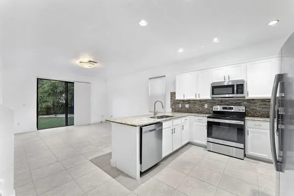 $4,000 | 3841 Aspen Leaf Drive, Boynton Beach, FL 33436