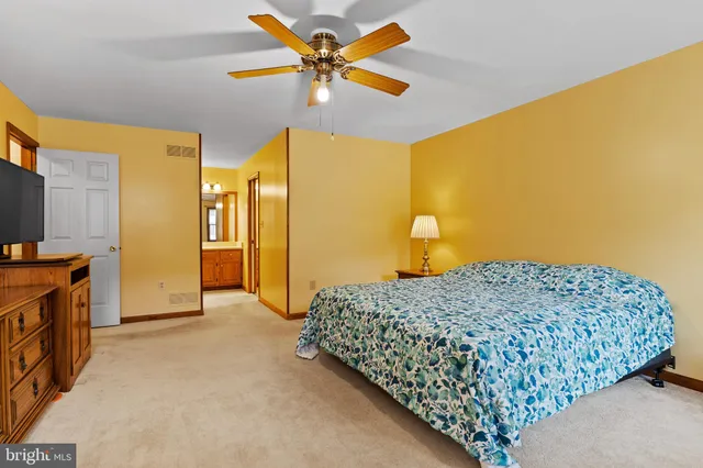 $500,000 | 2415 West Bayberry Drive, Harrisburg, PA 17112