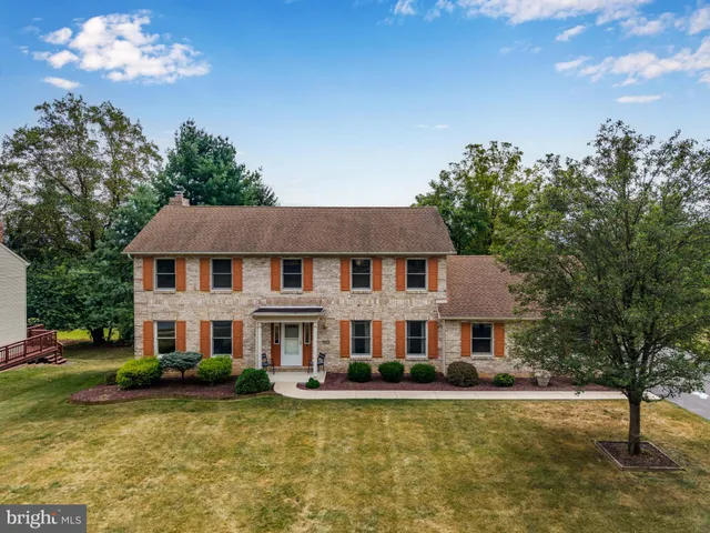 $500,000 | 2415 West Bayberry Drive, Harrisburg, PA 17112