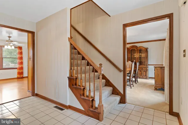 $500,000 | 2415 West Bayberry Drive, Harrisburg, PA 17112