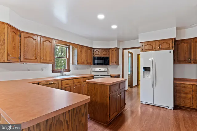 $500,000 | 2415 West Bayberry Drive, Harrisburg, PA 17112