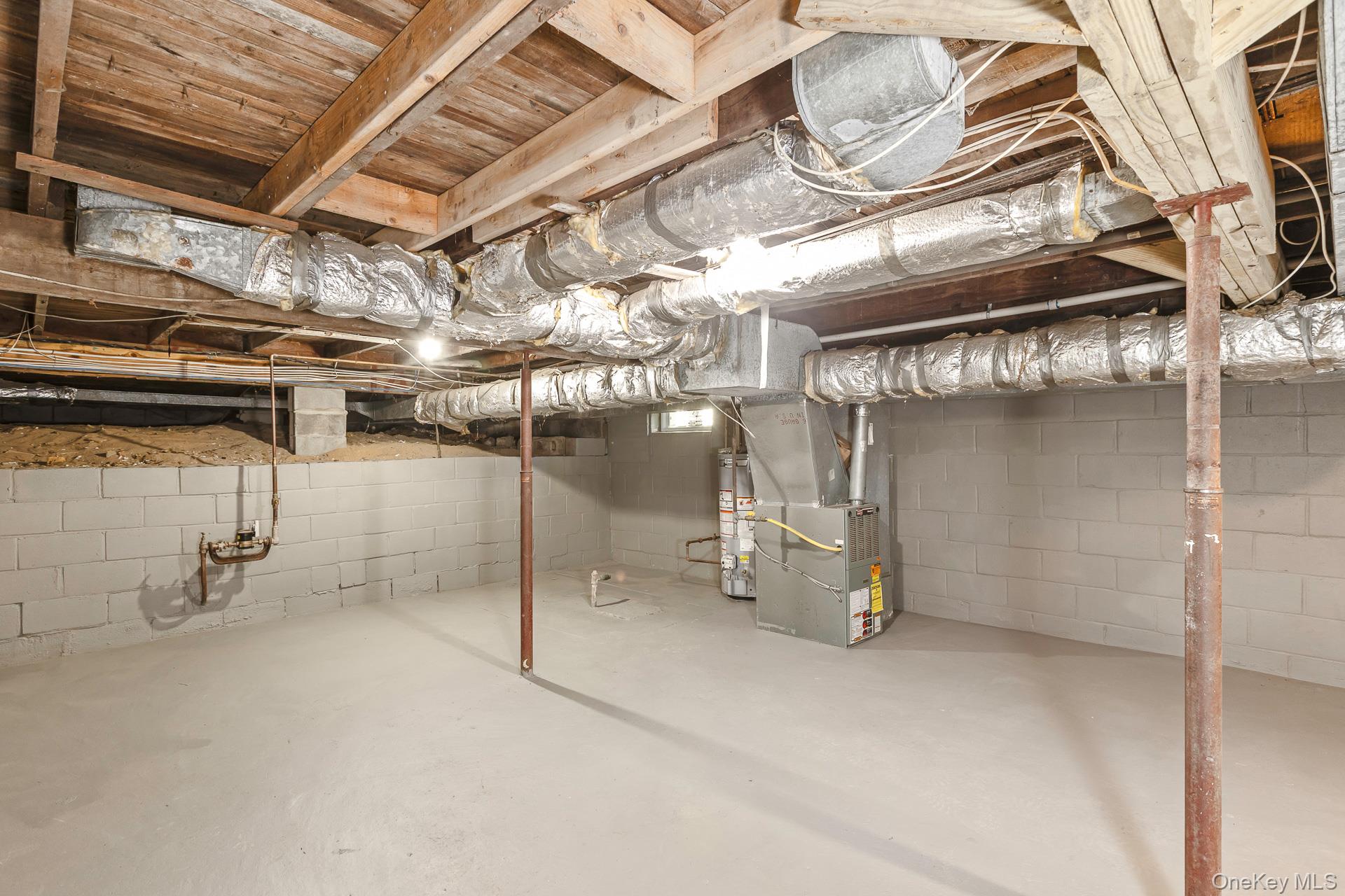 860 Flanders Road Flanders, NY 11901 - Photo 25 of 31 a view of a room with gym equipment