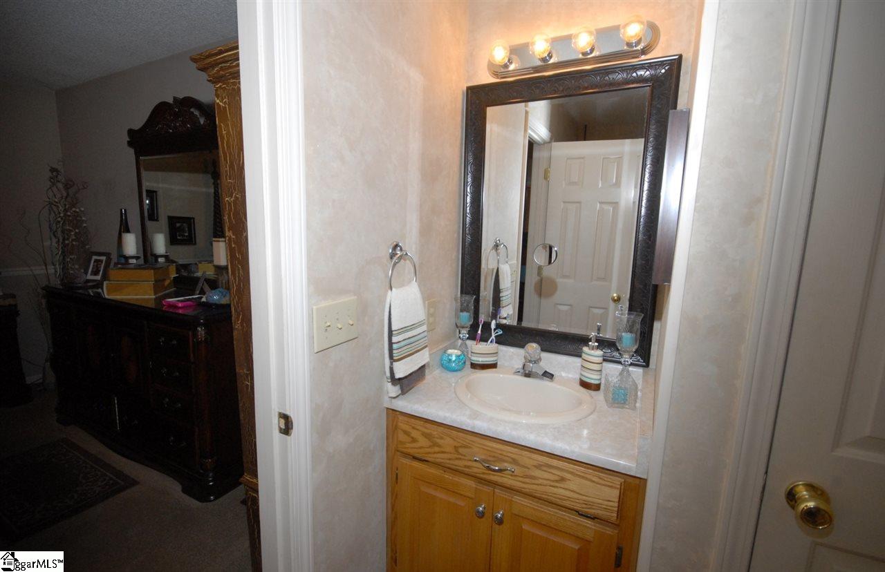 215 Ike Road Six Mile, SC 29682 - Photo 14 of 34 Gallery Image 14