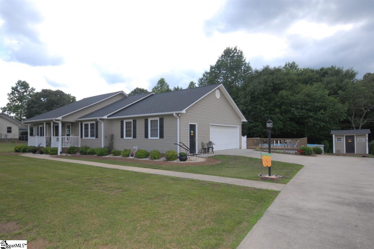 215 Ike Road Six Mile, SC 29682 - Photo 29 of 34 Gallery Image 29
