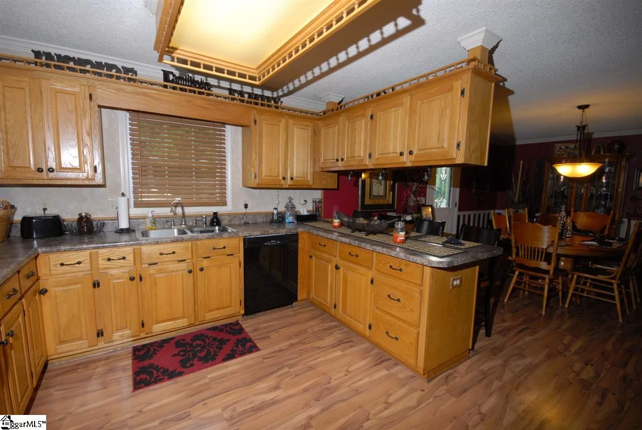 215 Ike Road Six Mile, SC 29682 - Photo 9 of 34 Gallery Image 9