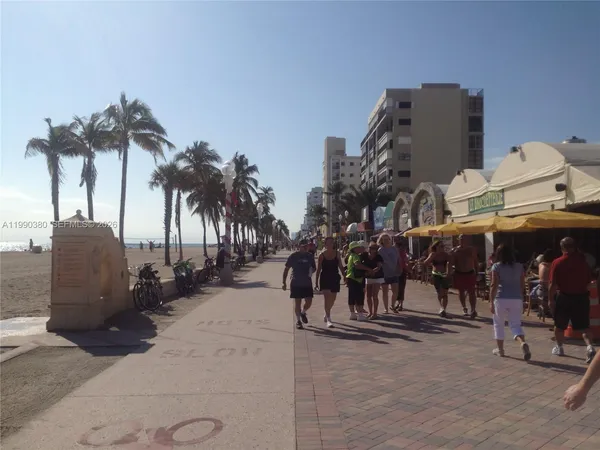 $2,700 | 2201 South Ocean Drive, Unit 602, Hollywood, FL 33019