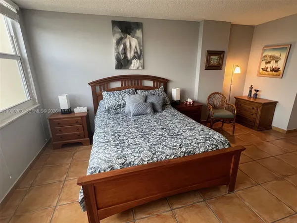 $2,700 | 2201 South Ocean Drive, Unit 602, Hollywood, FL 33019