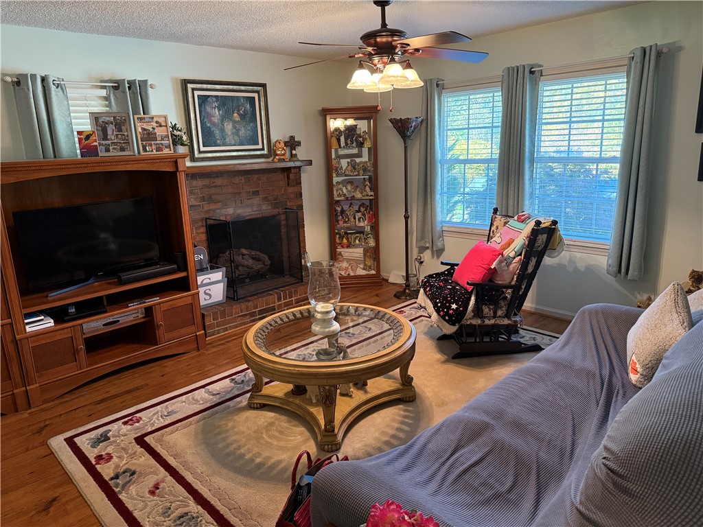 104 Laurel Lane Seneca, SC 29678 - Photo 5 of 34
