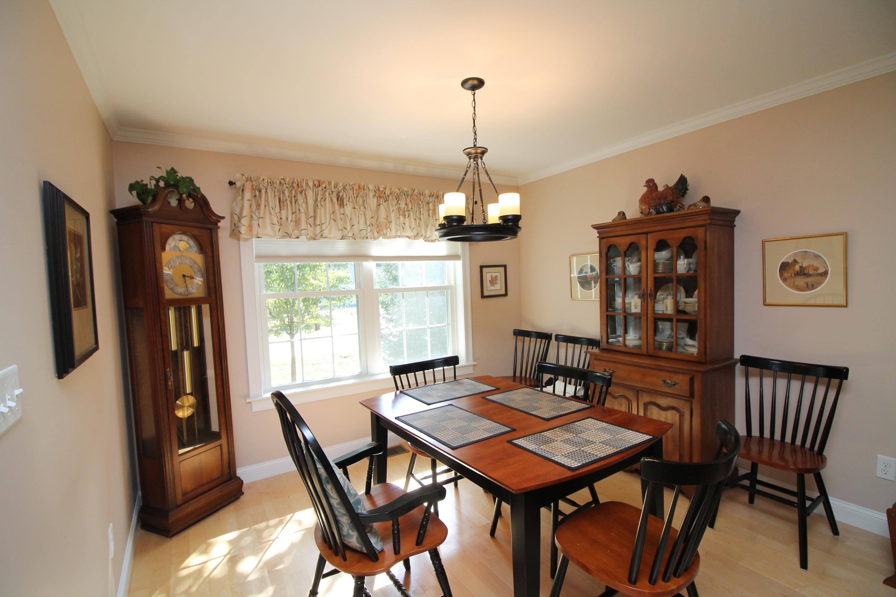43 Shadagee Road, Unit 12 Saco, ME 04072 - Photo 10 of 35 09 - Dinning Room