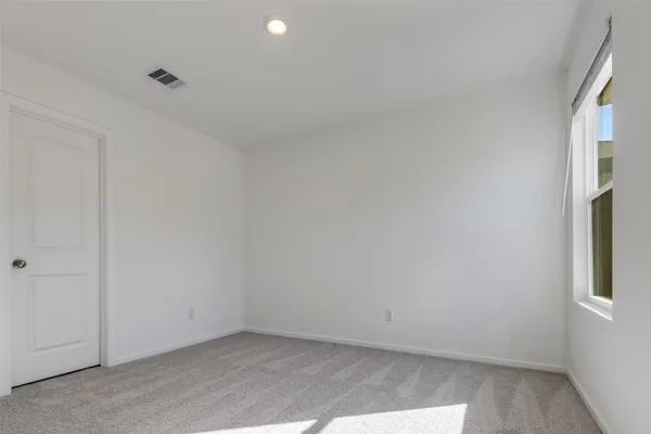 $1,825 | 1528 Sunset Ridge Drive, Conroe, TX 77303
